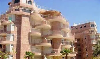 Camelot Suites Motel エイラート ホテル